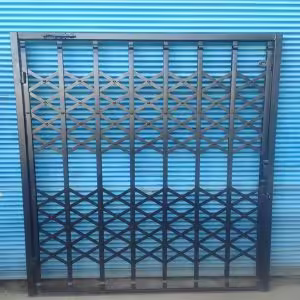 حفاظ آکاردئونی تمام گل سلطنتی پرتراکم لوزی در رشت حفاظ آکاردئونی تمام گل سلطنتی پرتراکم لوزی در رشت