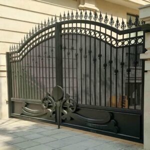 درب فلزی ورود به ویلا در رشت