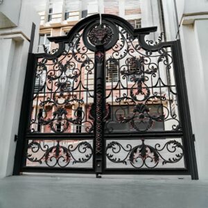 درب فلزی ترک فرفورژه در رشت