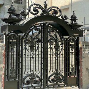 درب حیاط آهنی در رشت