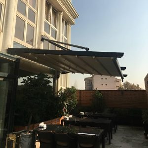 نصب سایبان برقی در رشت اتصال رول بولت به دیوار