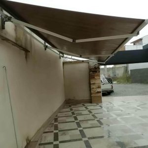 سایبان برقی در رشت نصب در روف گاردن با سازه مقاوم