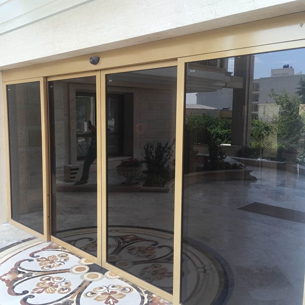 قیمت چشمی درب اتوماتیک شیشه ای در رشت با تنظیم حساسیت سنسور