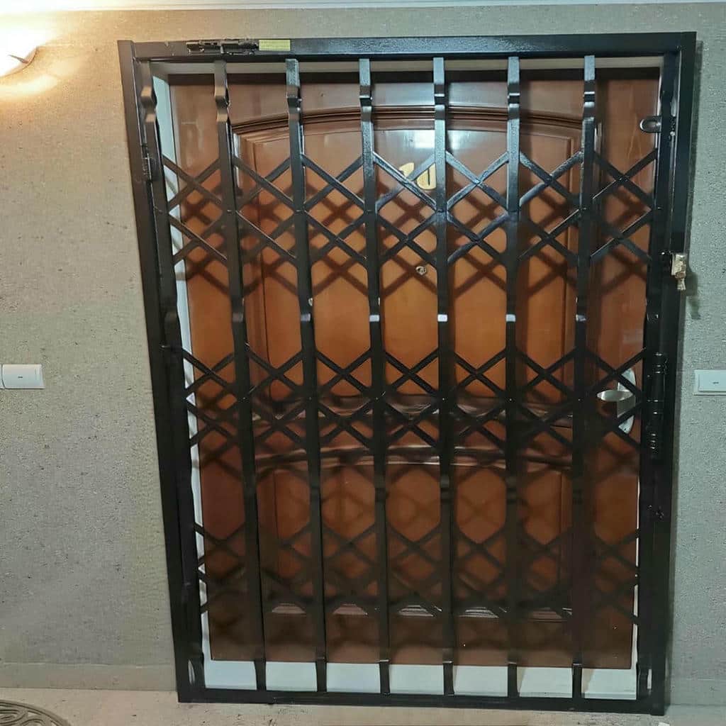 ساخت درب ریلی آکاردئونی کم جا با ریل متناسب در رشت