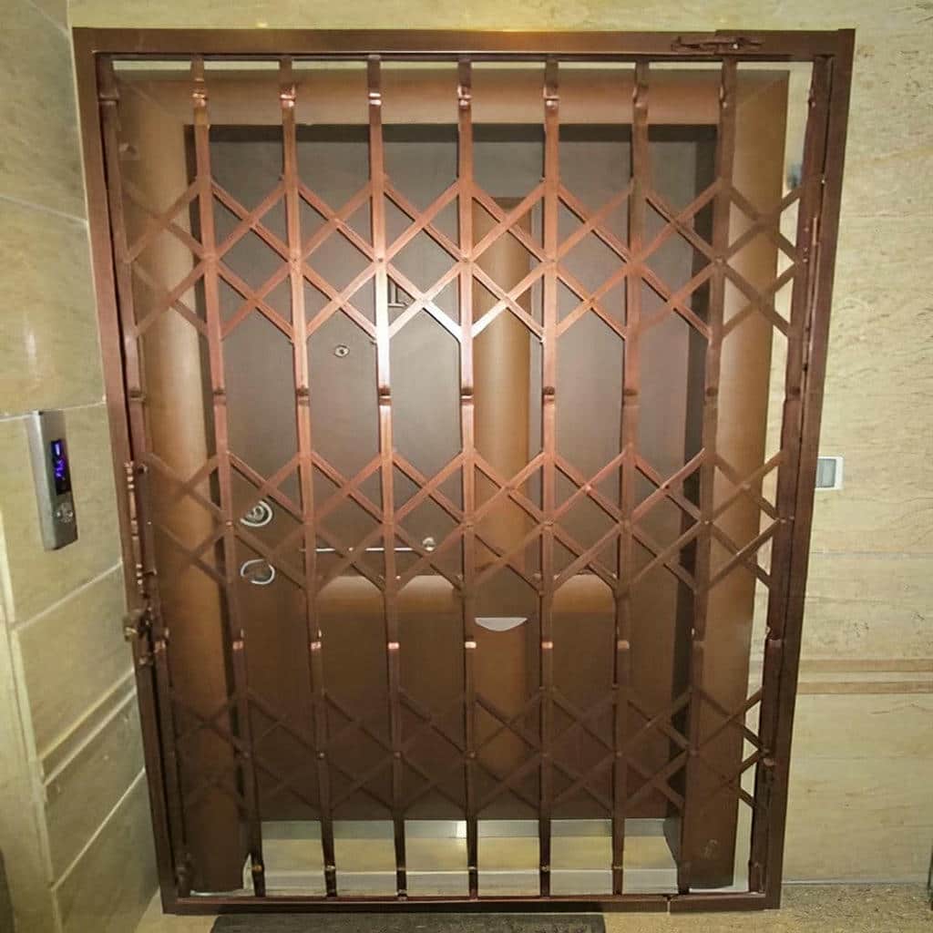 مدل سه گل درب آکاردئونی ضد سرقت برای آپارتمان در رشت