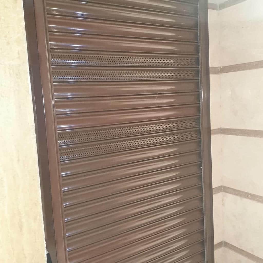نصب کرکره برقی درب آپارتمان در رشت