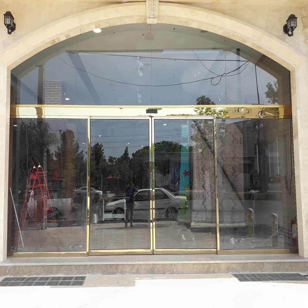 11 طرح درب اتوماتیک شیشه ای اداری کارتخوان در رشت