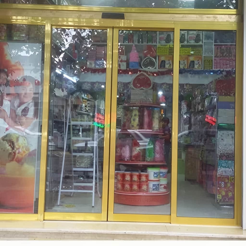 ساخت درب اتوماتیک شیشه ای بیمارستانی فریم دار در رشت