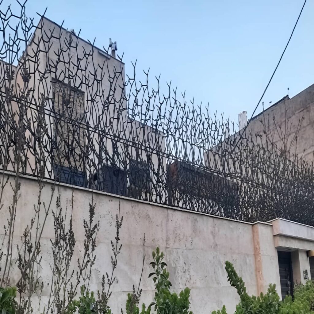 ساخت حفاظ دیوار با میلگرد آجدار سفارشی در رشت