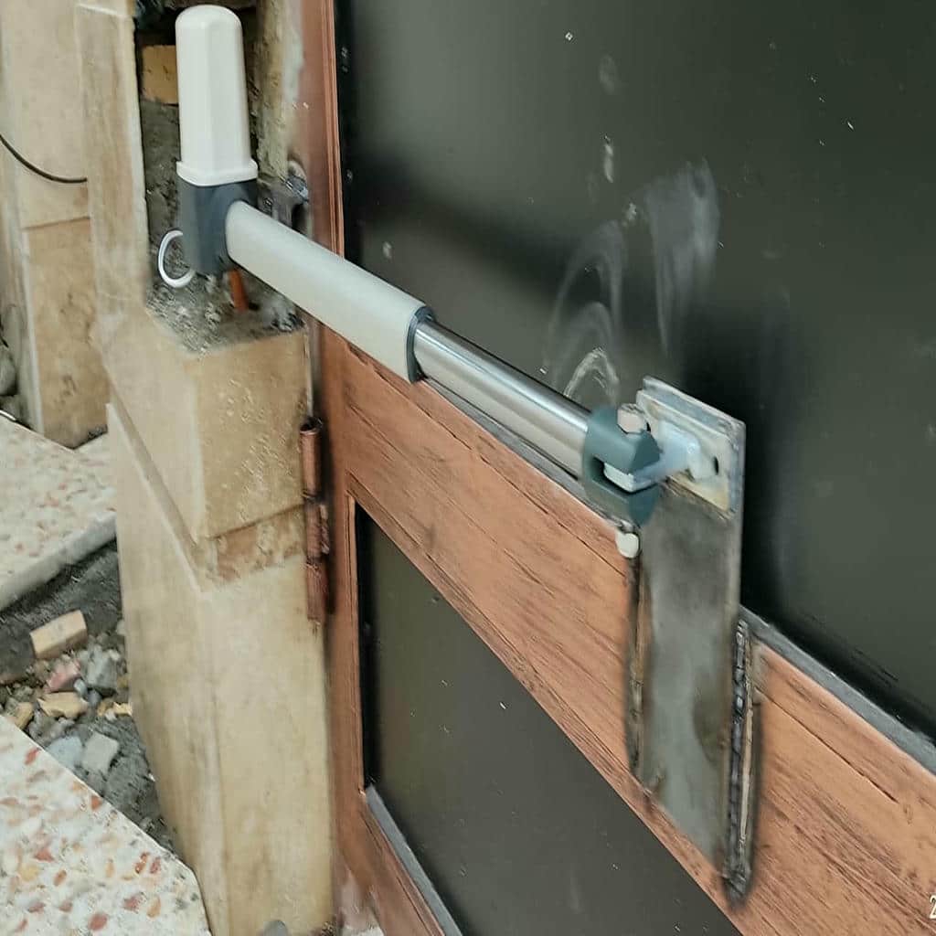 مقایسه جک بازویی درب پارکینگ الکترومکانیکی در رشت