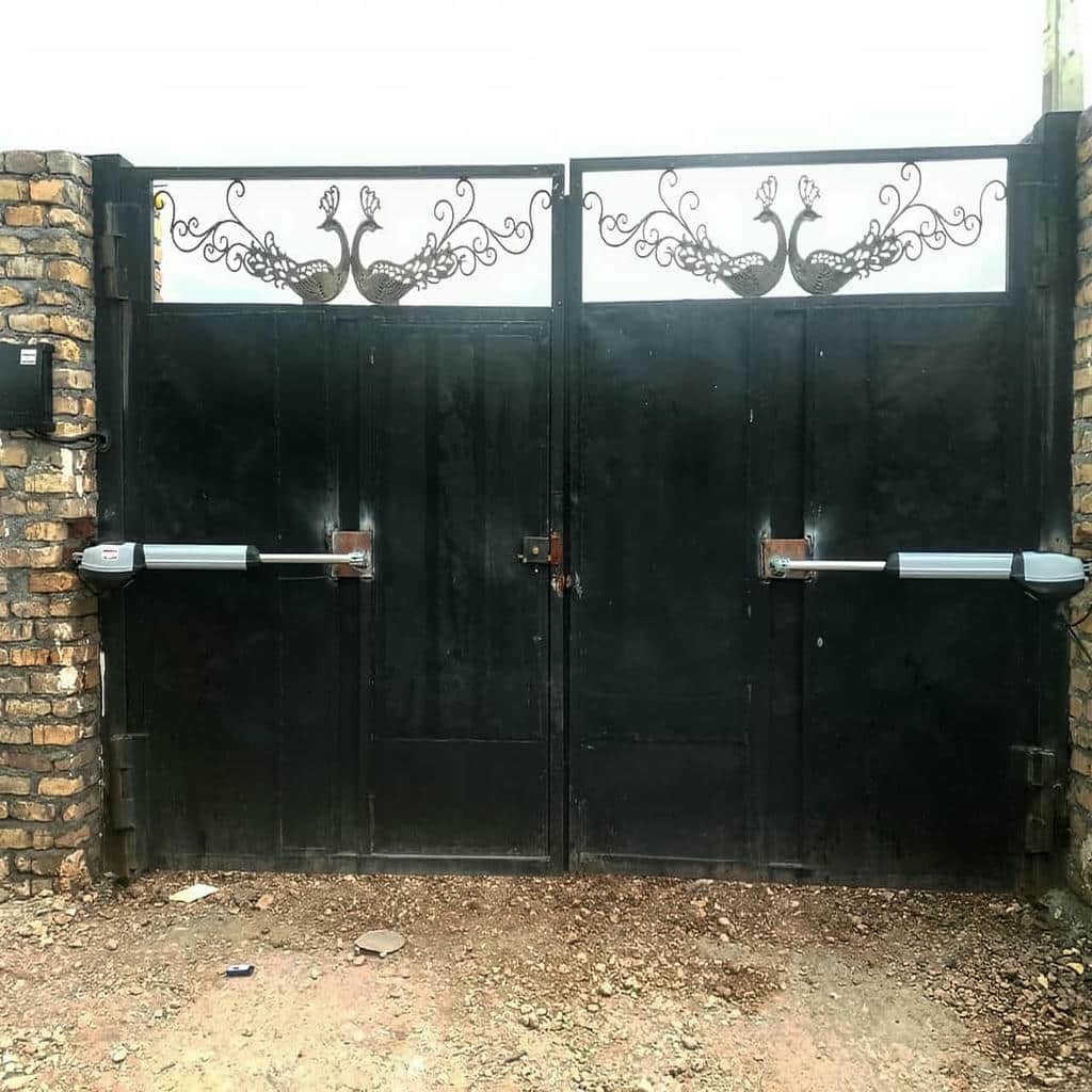 نصب جک درب پارکینگ هیدرولیک صنعتی با فتوسل در رشت نصب جک درب پارکینگ هیدرولیک صنعتی با فتوسل در رشت