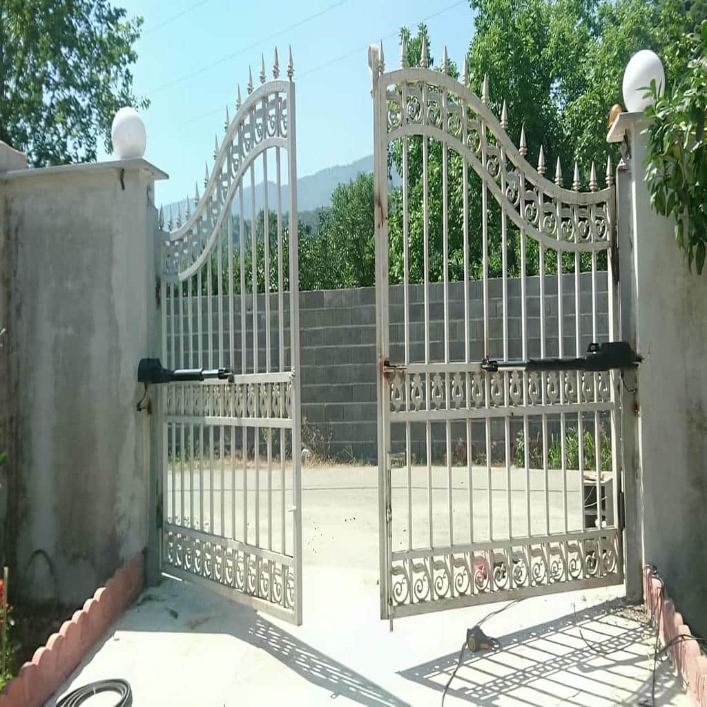 خدمات نصب جک درب حیاط سنگین شاسی دار در رشت