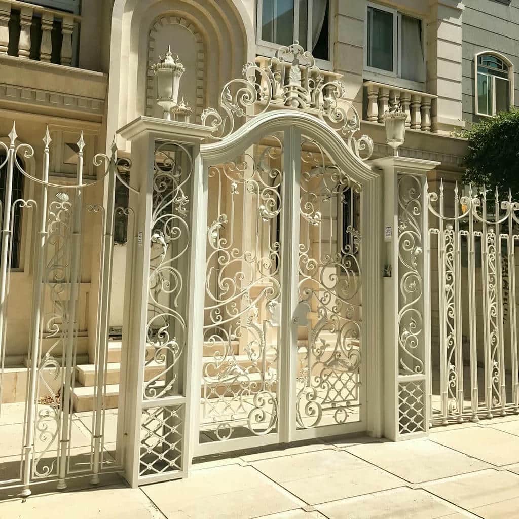 سفارش درب فلزی CNC حیاط با الگوی هندسی در رشت