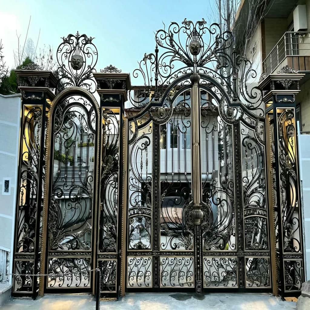 قیمت درب پارکینگ فرفورژه نمای رومی براساس مشخصات سفارش در رشت قیمت درب پارکینگ فرفورژه نمای رومی براساس مشخصات سفارش در رشت