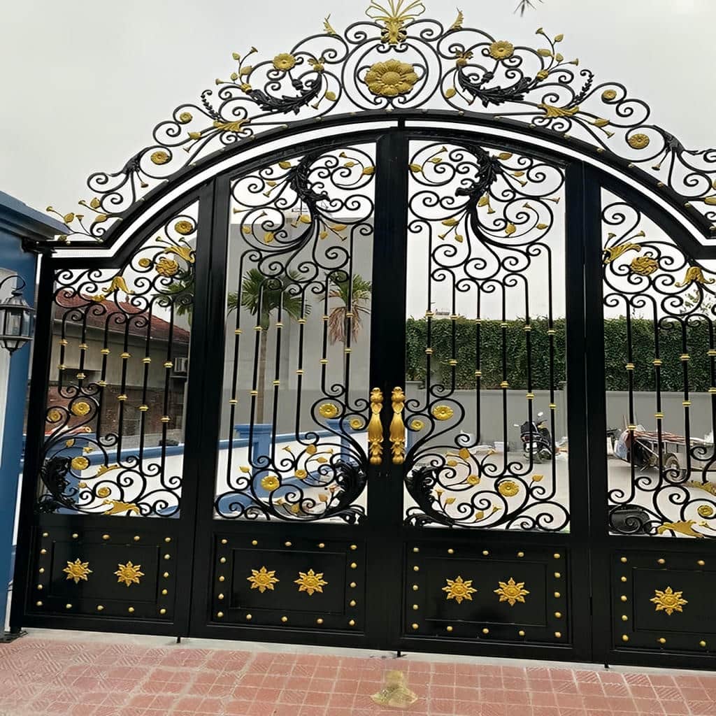 نصب درب حیاط بزرگ پارکینگ برای ورودی عریض در رشت