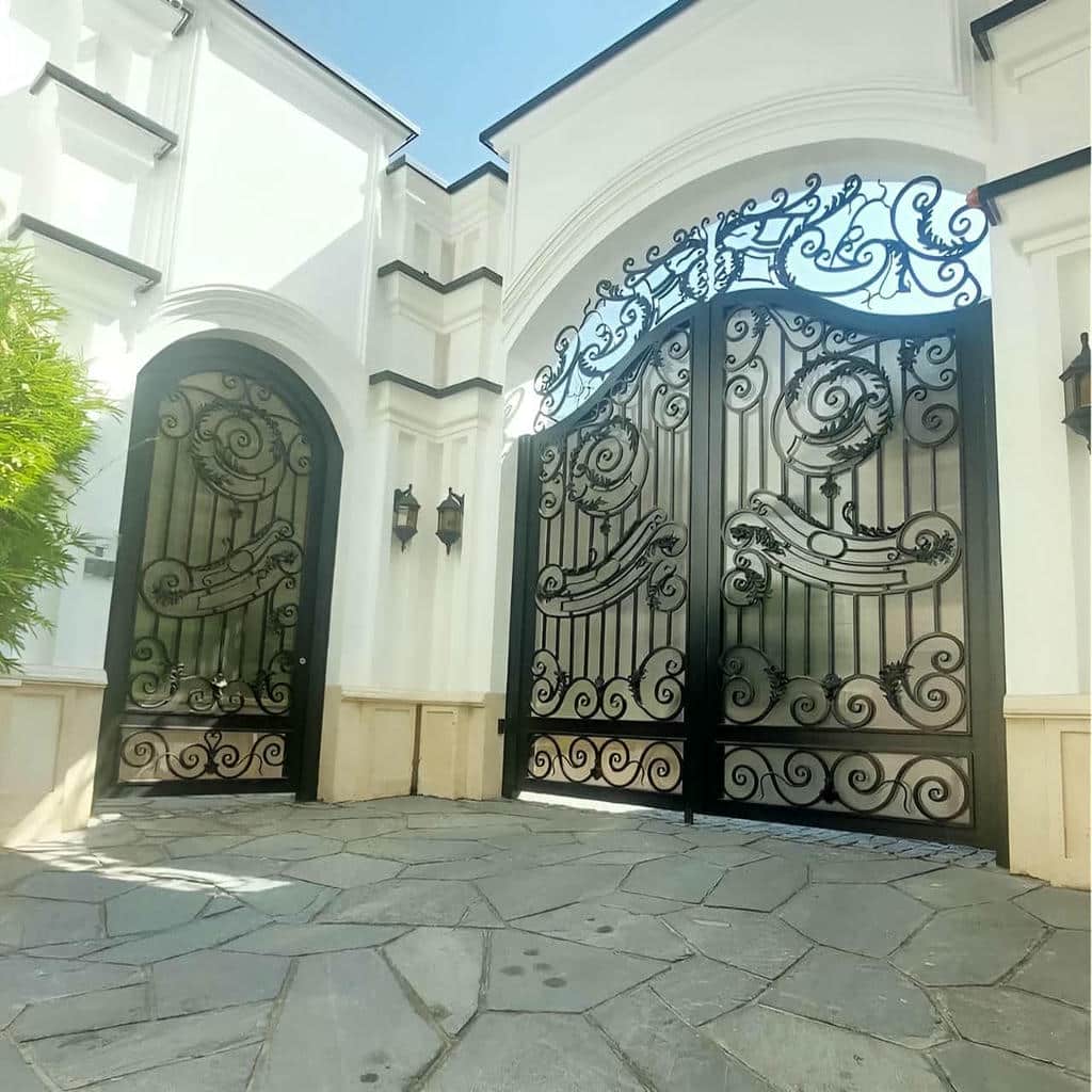 6 طرح درب حیاط ویلایی قوسی در رشت