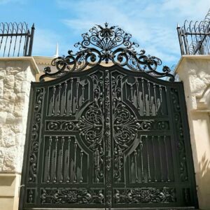 13 طرح درب ویلا مدرن نمای سنگی در رشت