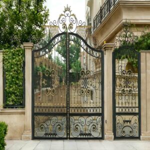12 نمونه درب فلزی باغ دو لنگه در رشت