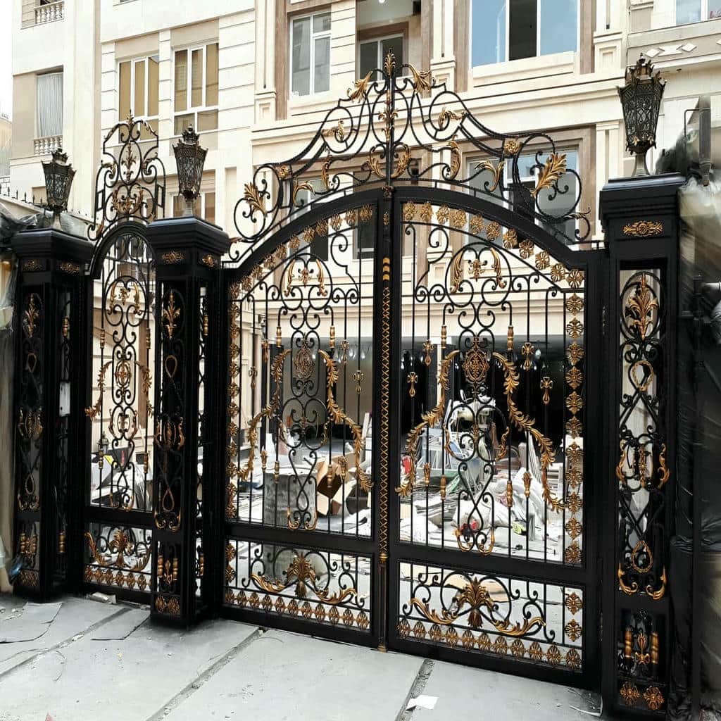 تولید درب ویلایی لولایی حیاط بزرگ با پنل CNC در رشت تولید درب ویلایی لولایی حیاط بزرگ با پنل CNC در رشت