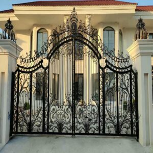 13 مدل درب پارکینگ لوکس ورودی ویلا در رشت