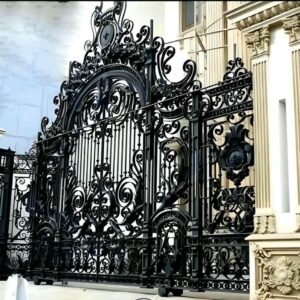 9 مدل درب فلزی لاکچری نمای ویلا در رشت