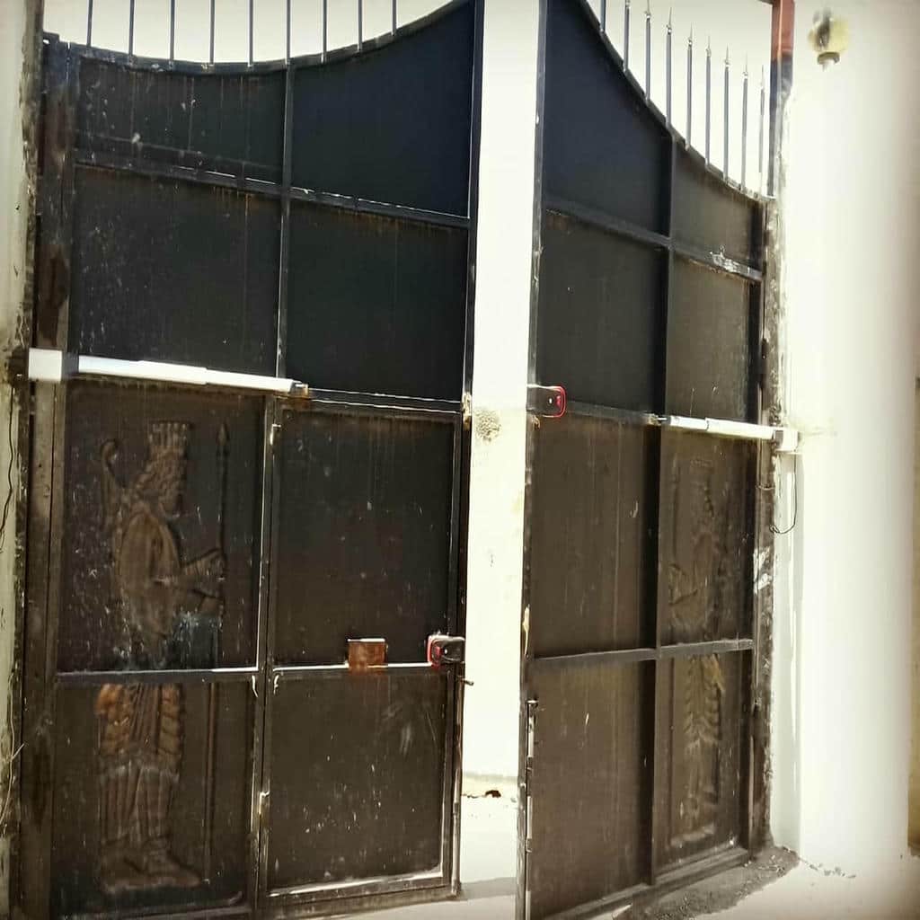 جک پارکینگی ویلایی ورودی مدرن