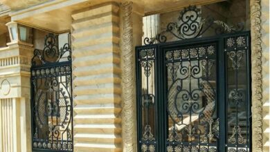 درب آهنی رشت با پوشش مشکی و طراحی مدرن