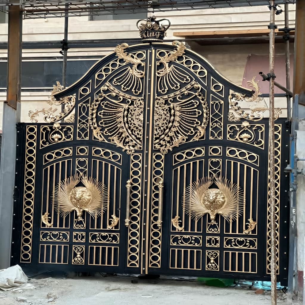 درب فلزی پارکینگ با فرم ساده