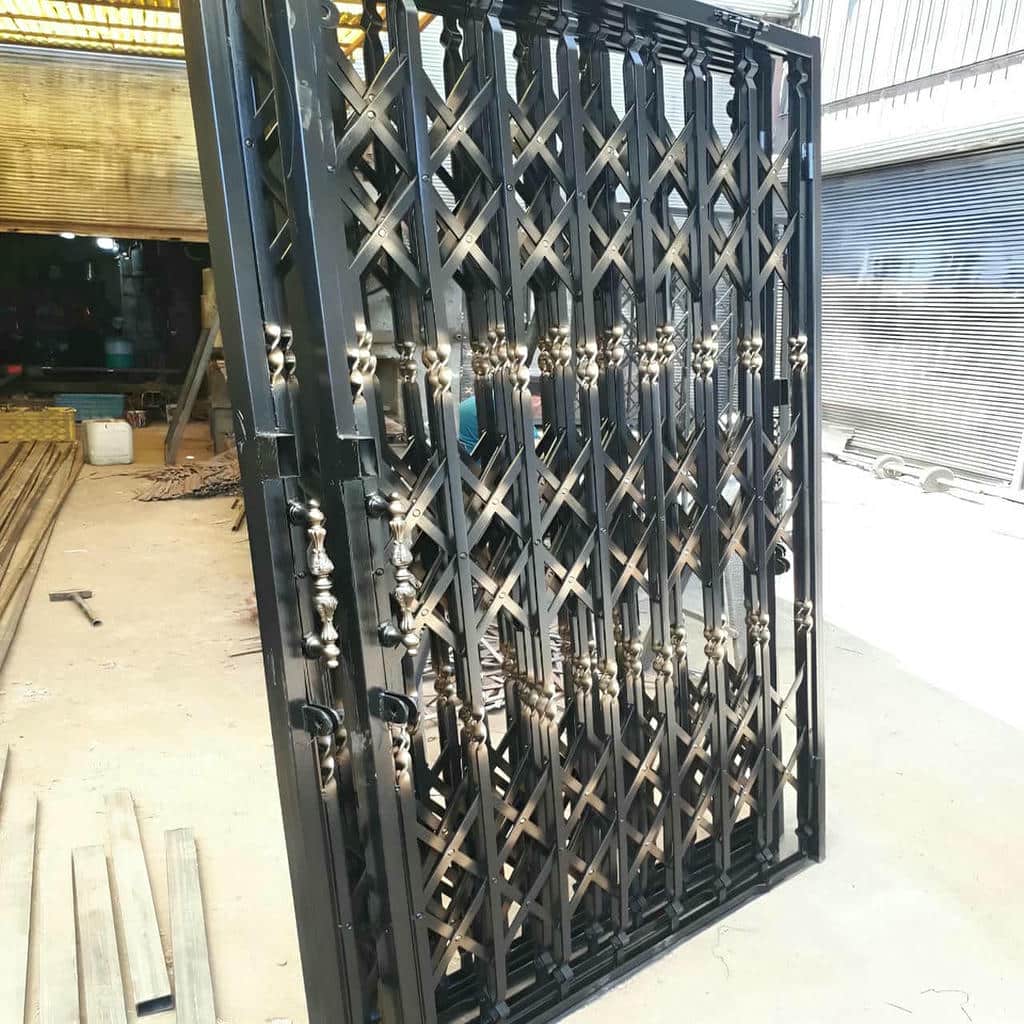 گارد آکاردئونی ورودی ساختمان مسکونی