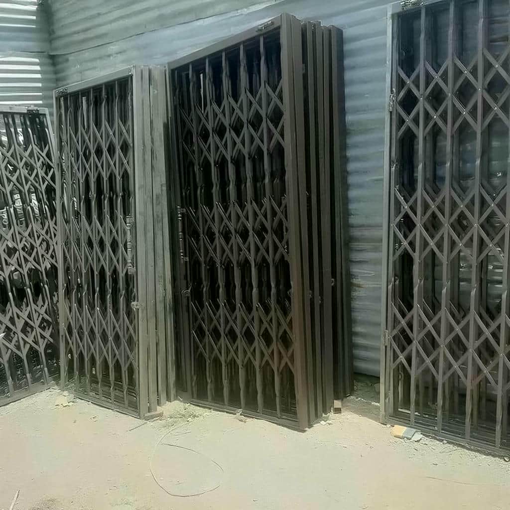 درب آکاردئونی فلزی رشت