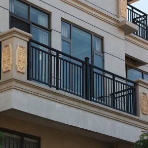 جان پناه بالکن رشت با طراحی مدرن تراس