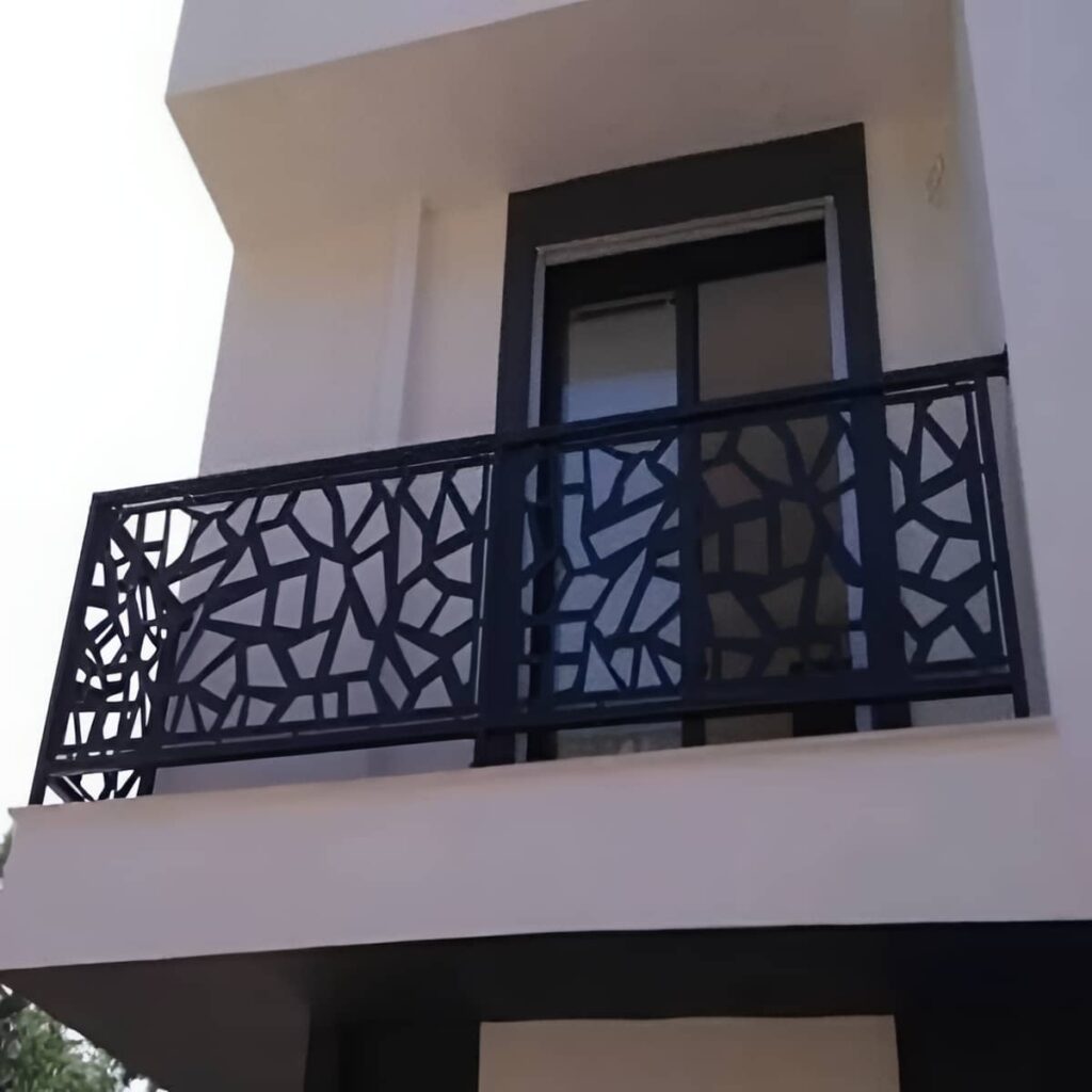 حفاظ لبه بالکن مدرن سفید