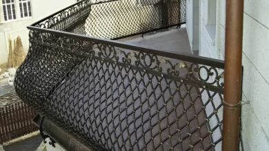 جان پناه بالکن رشت نمای مدرن ساختمان