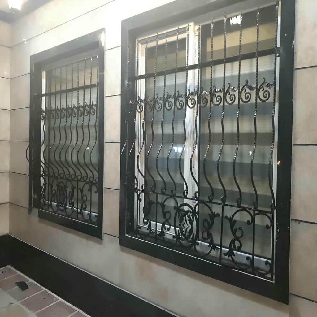 حفاظ فرفورژه رشت در نمای ویلایی