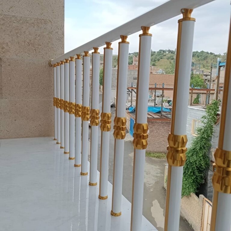 نرده تراس سفارشی رشت با طراحی فلزی برای دهانه های بزرگ نرده تراس سفارشی رشت با طراحی فلزی برای دهانه های بزرگ