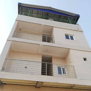 نرده آلومینیومی بالکن رشت با نمای مدرن