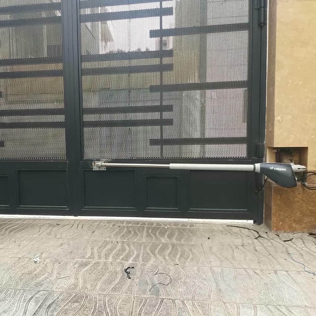 جک ریلی درب حیاط رشت